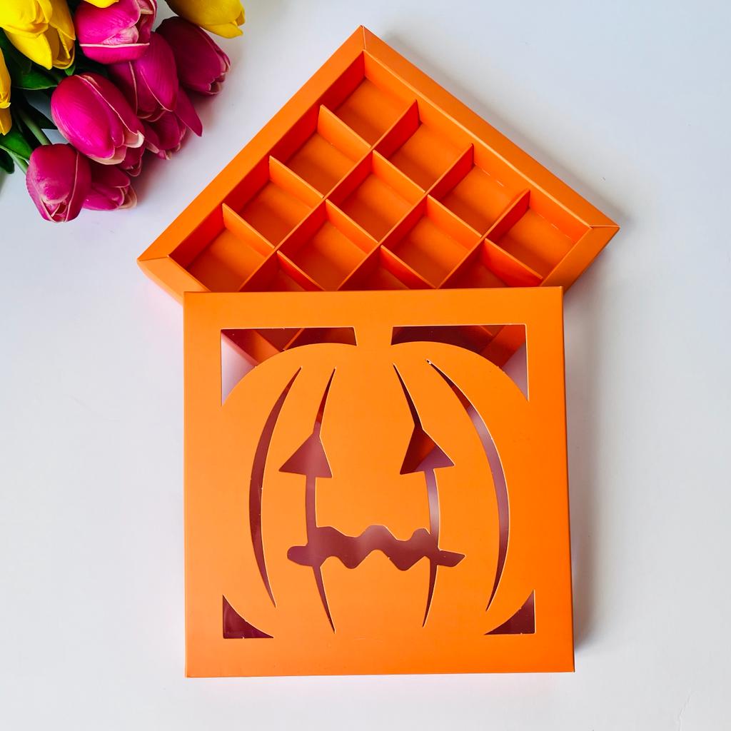16 Bölmeli Bal Kabağı Tasarım Bonbon Çikolata Kutusu-Halloween — ürün görseli