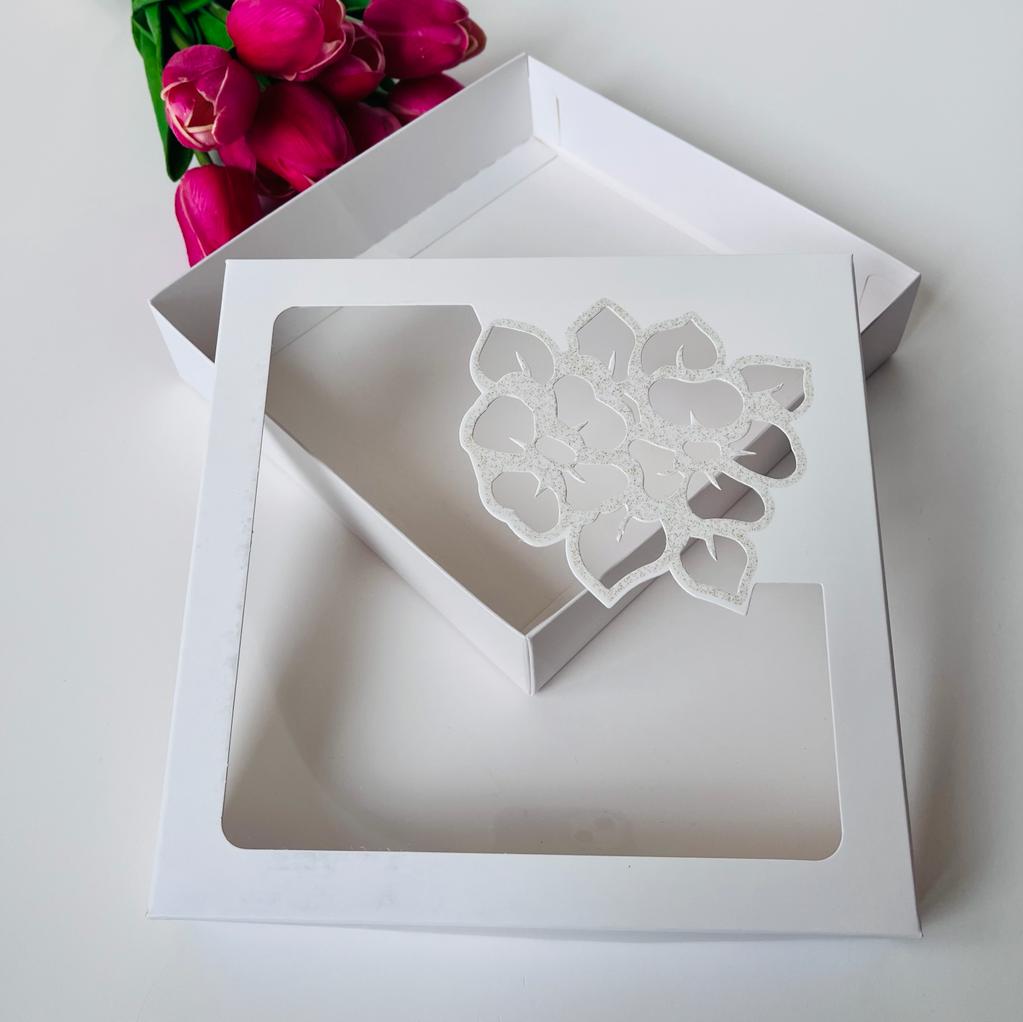 18x18x4 Çiçek Tasarım Kutu — ürün görseli