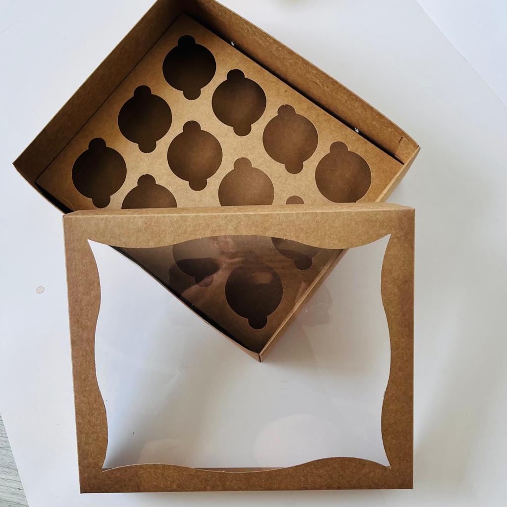 25x30x9 Pencereli Cupcake Kutusu 12'li — galeri görseli