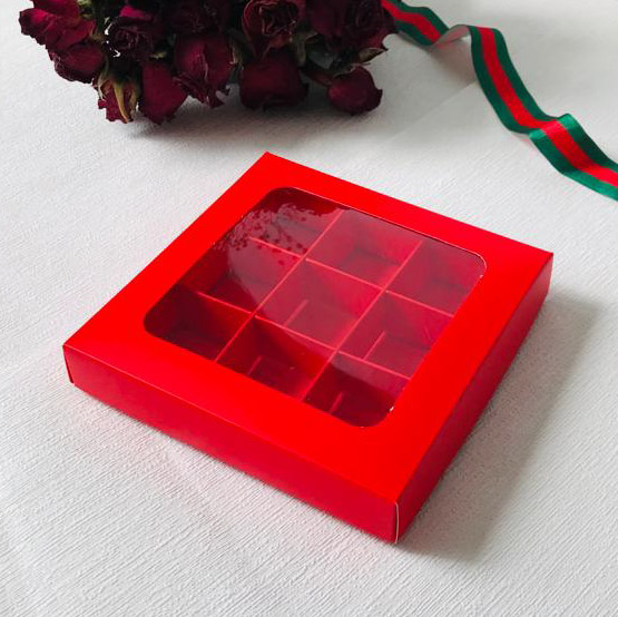 9 Bölmeli Pencereli Bonbon Çikolata Kutusu — galeri görseli